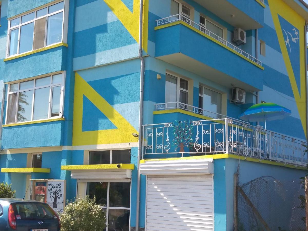Къща За Гости Синьо Лято Pomorie Extérieur photo