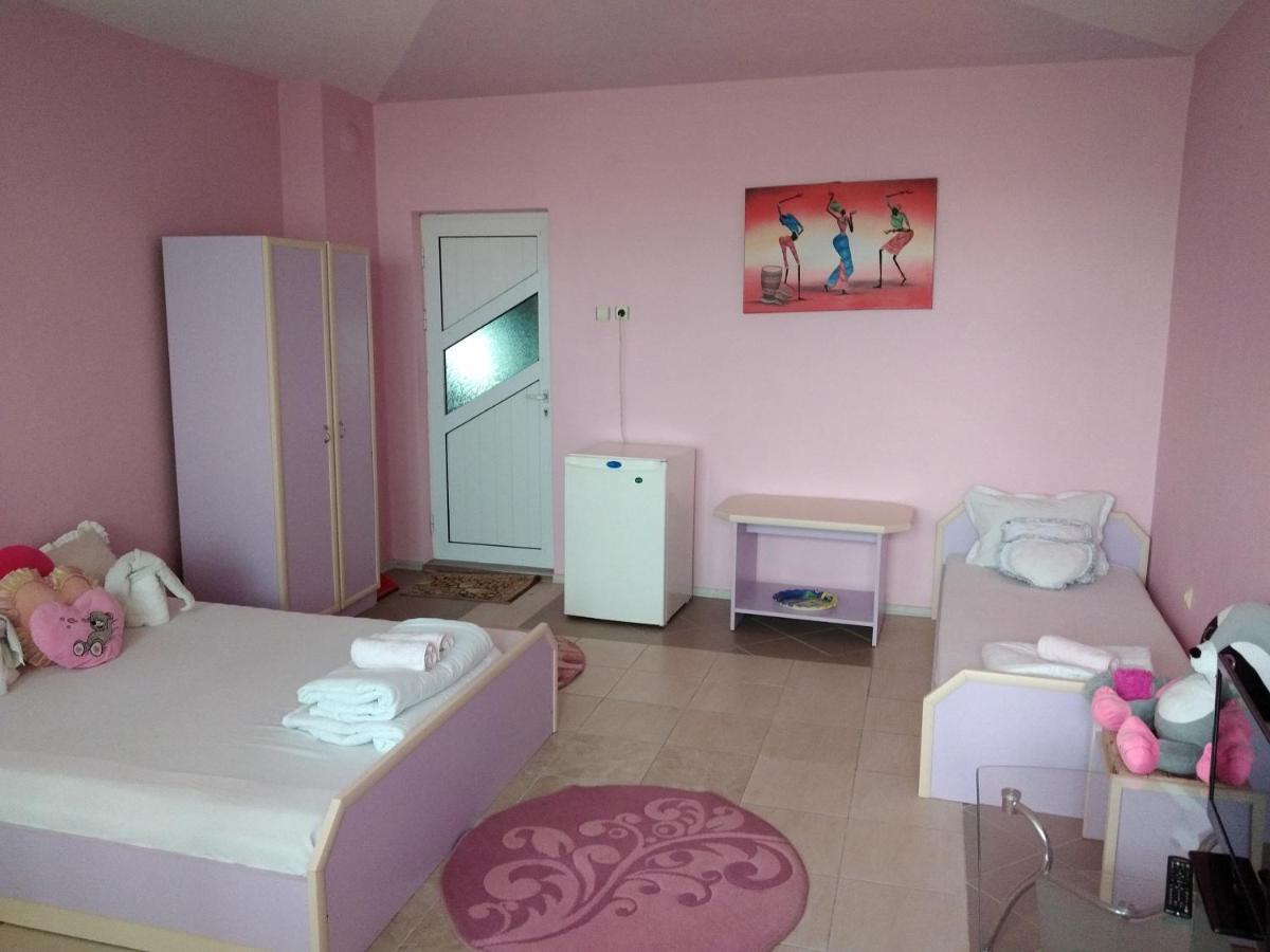 Къща За Гости Синьо Лято Pomorie Extérieur photo