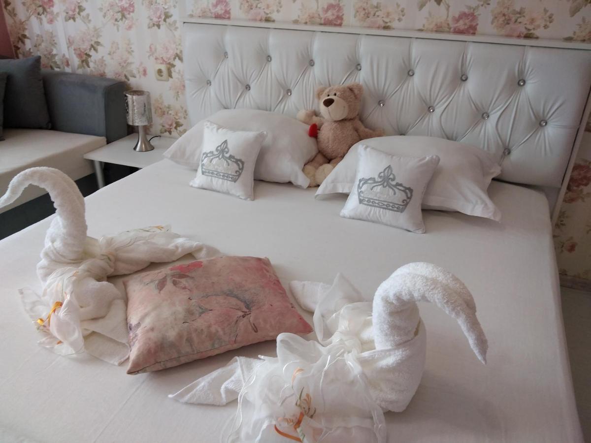 Къща За Гости Синьо Лято Pomorie Extérieur photo