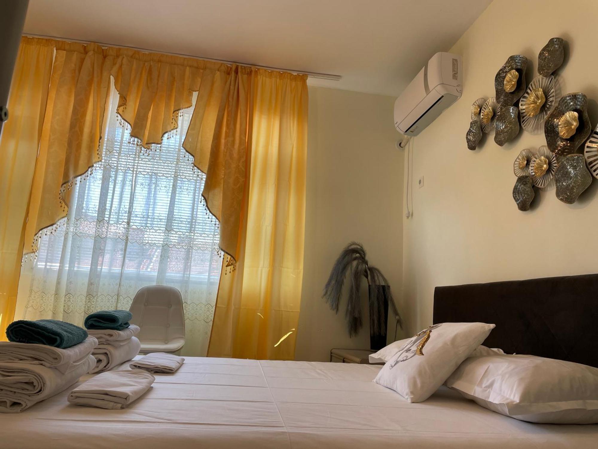 Къща За Гости Синьо Лято Pomorie Extérieur photo