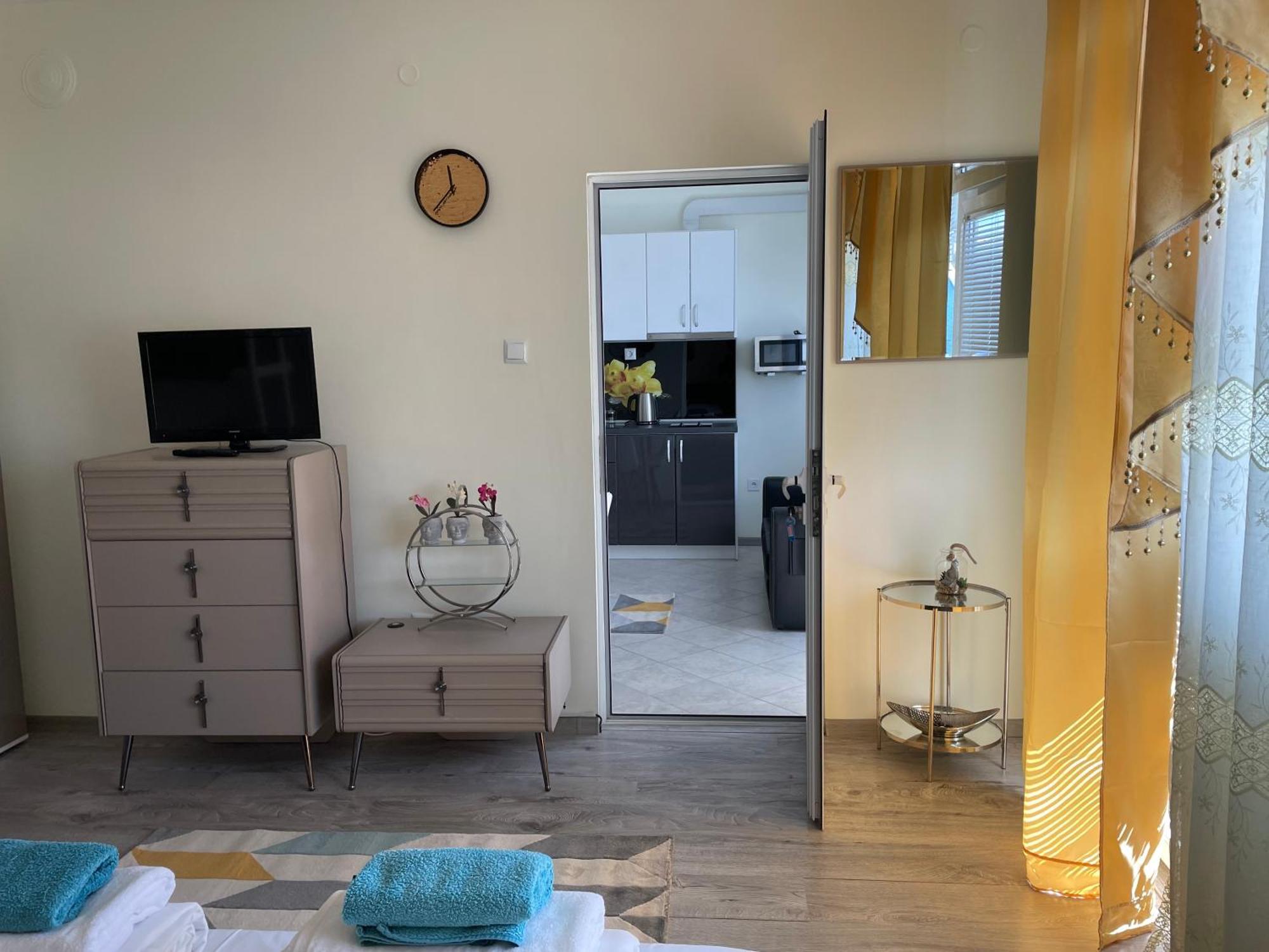 Къща За Гости Синьо Лято Pomorie Extérieur photo
